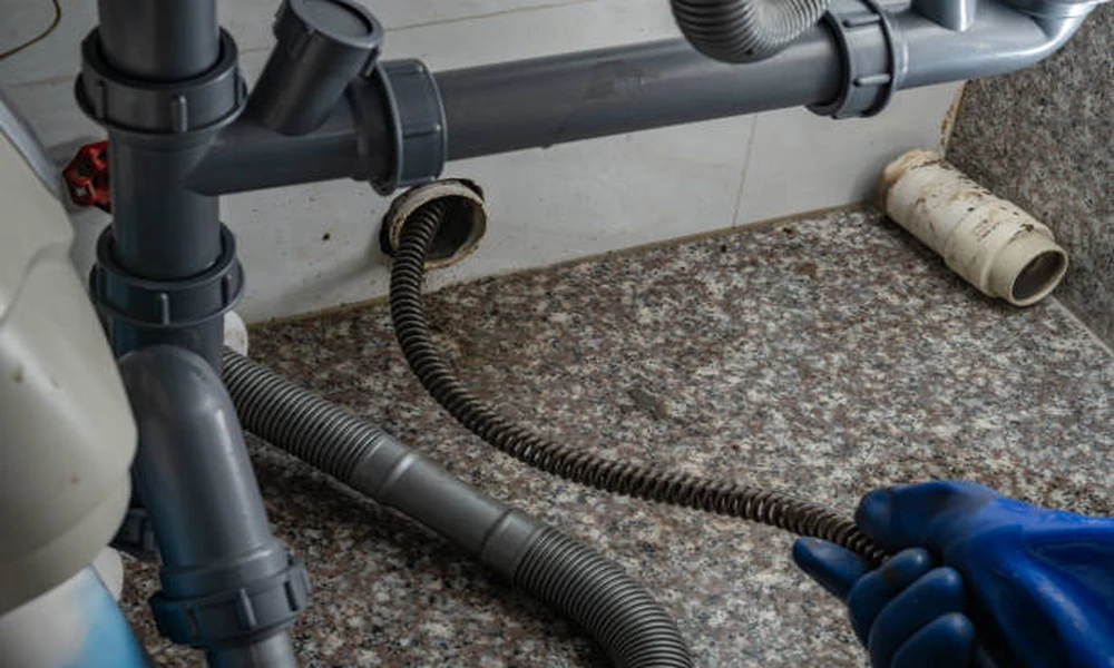 How to Identify Early Warning Signs of Drain Problems